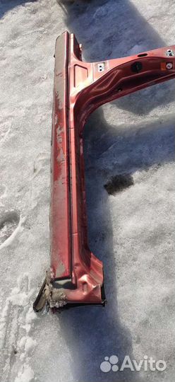 Nissan note правая, левая боковина порог со стойка