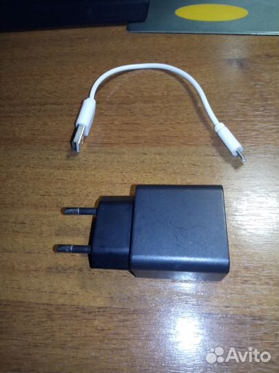 Зарядное устройство,адаптер, кабели для смартфонов