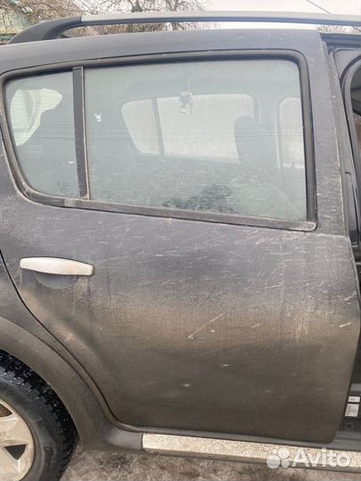 Дверь задняя правая рено сандеро степвей