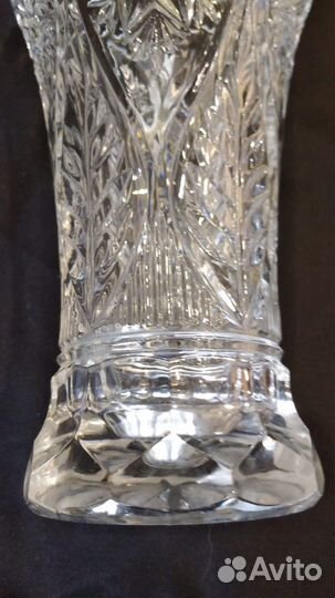 Ваза для цветов хрустальная