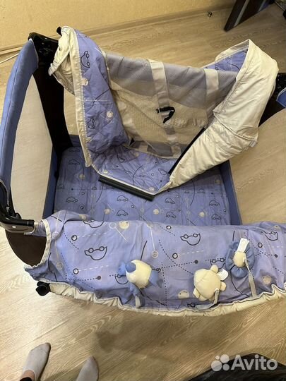 Детская манеж-кроватка graco