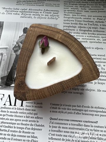 Свеча в дереве