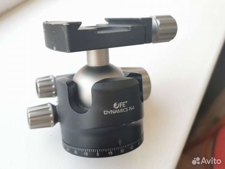 Штативная голова Falcon Eyes Dynamics 154