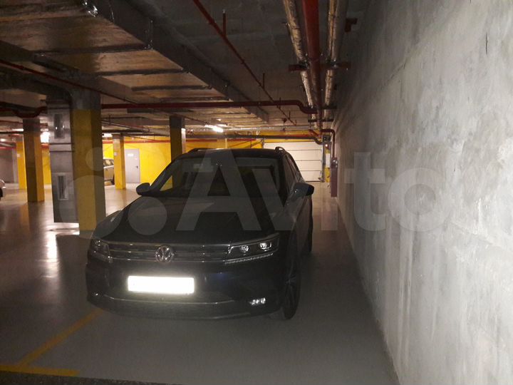 Машиноместо, 13 м²