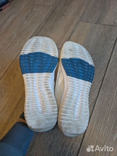 Кроссовки reebok женские 37