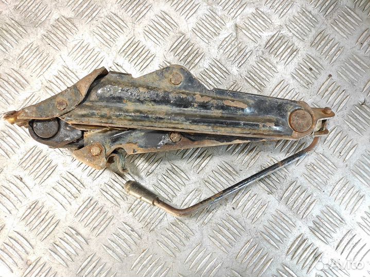 Домкрат Vaz 2114