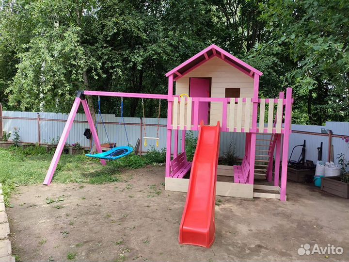 Детский домик на сваях