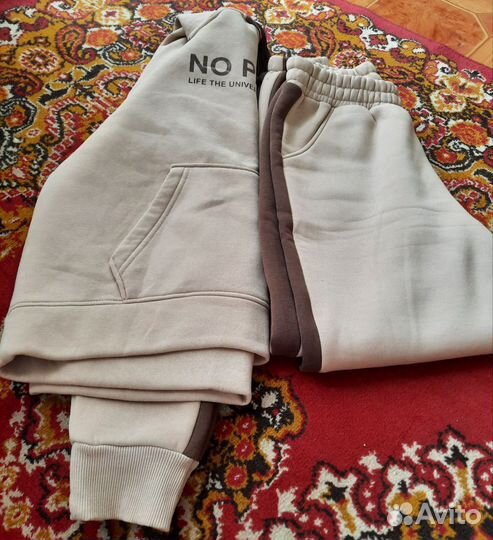 Спортивный костюм тёплый женский