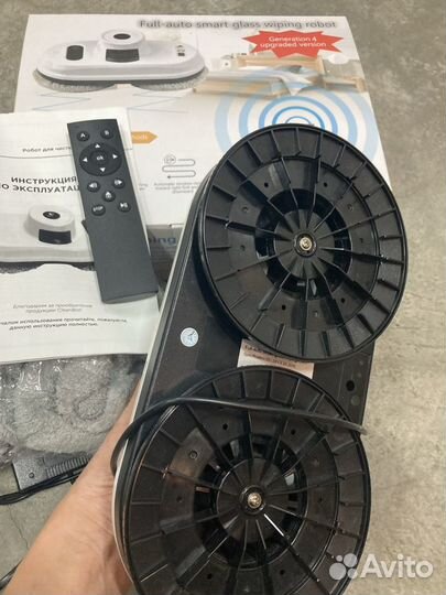 Робот мойщик окон