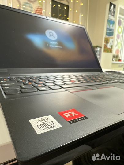 Lenovo Thinkpad e15 i5+ i7/16/rx640