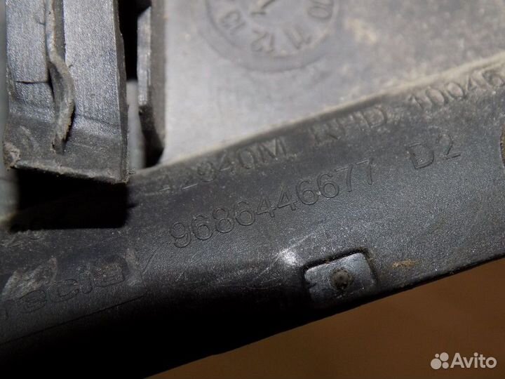 Накладка (кузов внутри) 508 2010