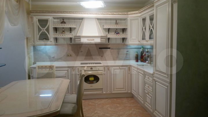 3-к. квартира, 84 м², 4/14 эт.