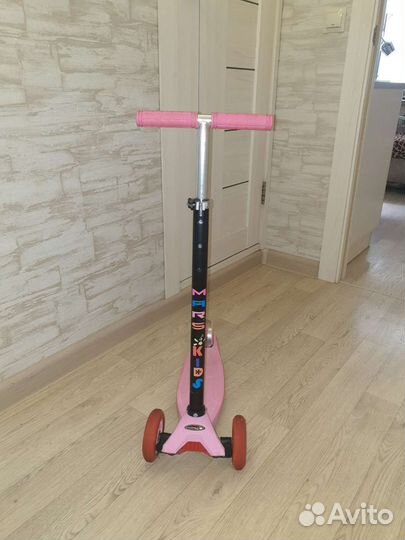 Самокат детский трехколесный светящиеся колеса