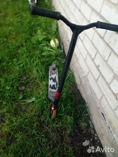 Трюковой самокат стритовый