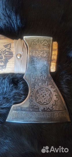 Топор Славян