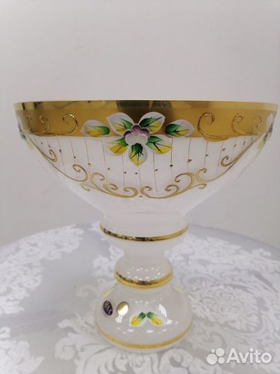 Ваза bohemia star crystal белая лепка Чехия