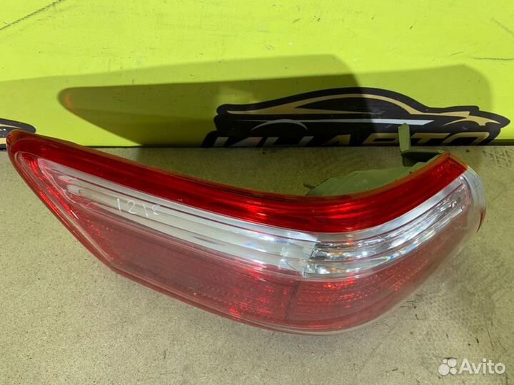 Фонарь заднего хода левый Toyota Camry ACV40