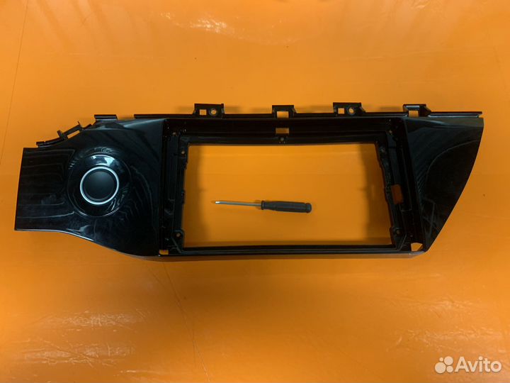 Переходная рамка под магнитолу 9’’ Kia Rio 4