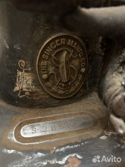 Швейная машина Singer