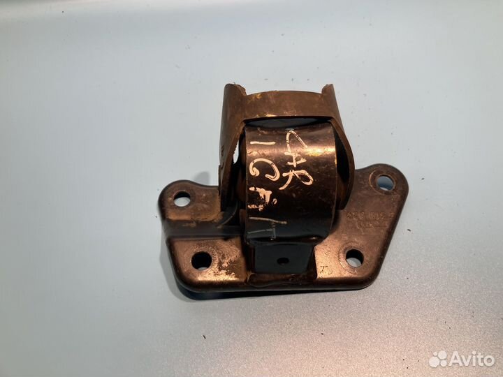 Подушка АКПП для Mitsubishi Carisma