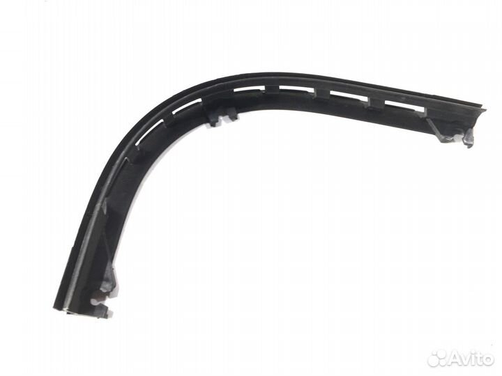 Крепление уплотнителя Audi A6 C6 Avant