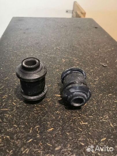Сайлентблоки Toyota corolla E90