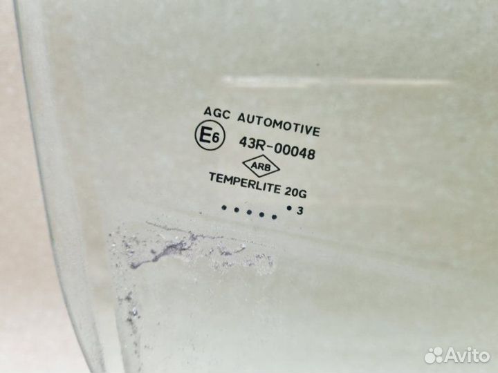 Стекло переднее правое Renault Duster 1.6 K4MA606