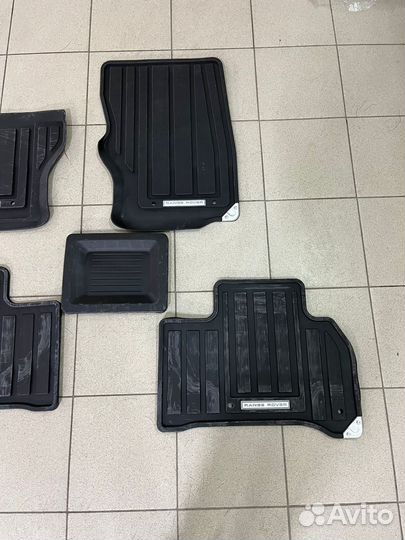 Резиновые ковры Range Rover Sport
