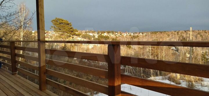 Дом 100 м² на участке 8 сот.