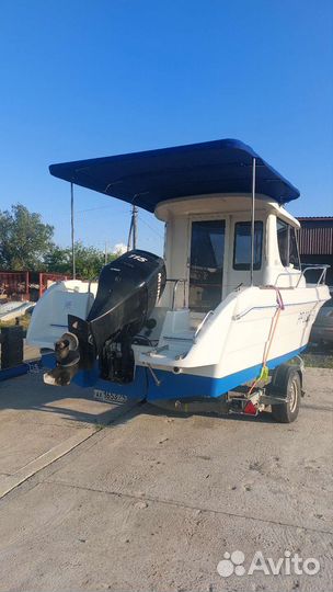 Продаю катер Quicksilver 635