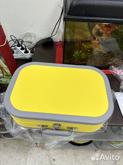 Виниловый проигрыватель vintage с bluetooth