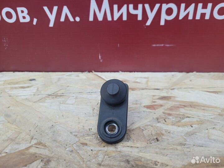 Концевик двери Kia Ceed JD