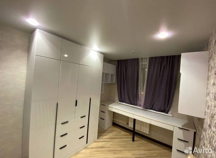 Рабочая зона у окна