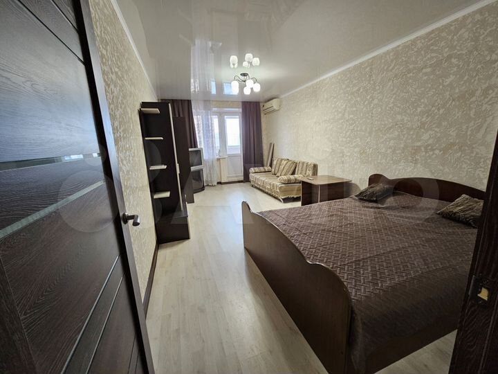 1-к. квартира, 40 м², 9/9 эт.