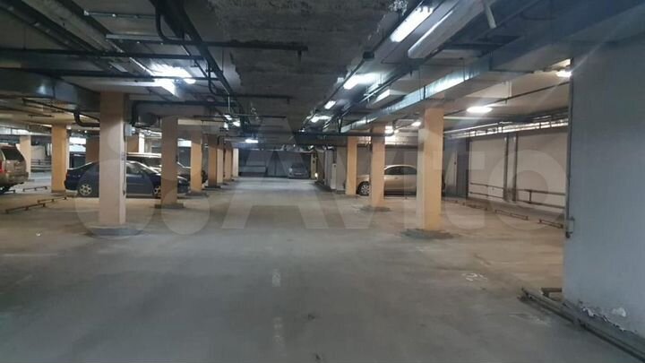 Машиноместо, 14 м²