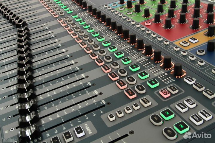 Микшер Soundcraft Si Expression 3