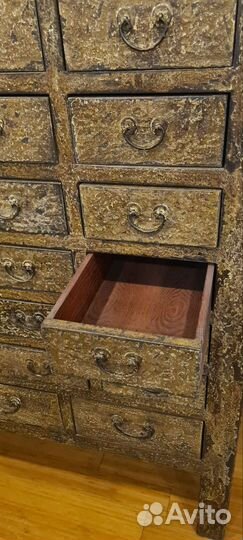 Дизайнерский шкаф с 39 ящиками