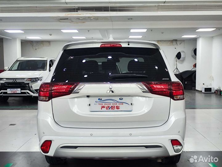 Mitsubishi Outlander 2.4 CVT, 2021, 44 081 км