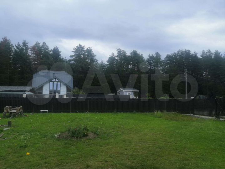 Дом 253 м² на участке 14 сот.