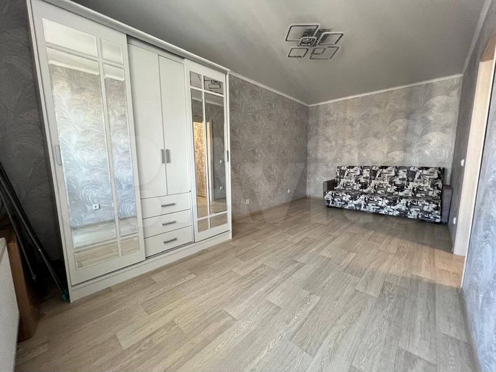 2-к. квартира, 55 м², 6/9 эт.