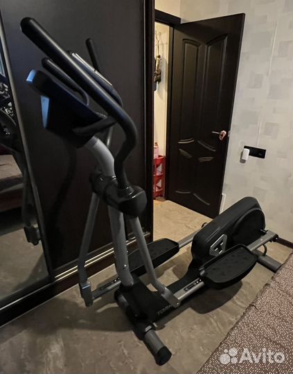 Эллиптический тренажер Torneo C-540 Transform