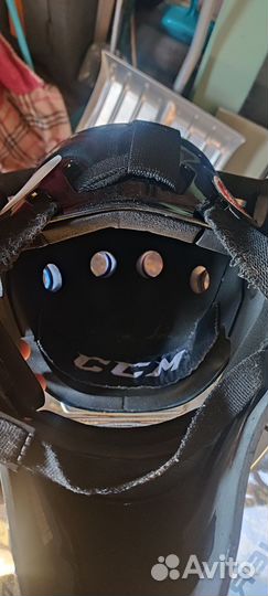 Вратарский шлем