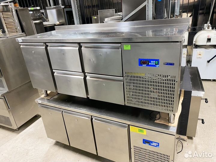 Холодильный стол