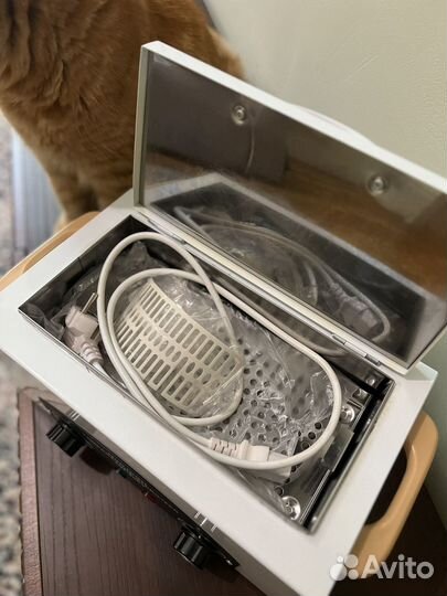 Сухожаровый шкаф для стерилизации инструментов