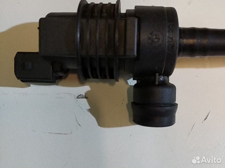 Клапан вентиляции топливного бака BMW 7512581