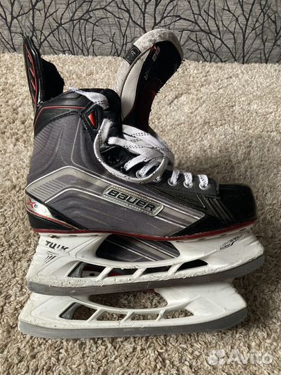Хоккейные коньки bauer
