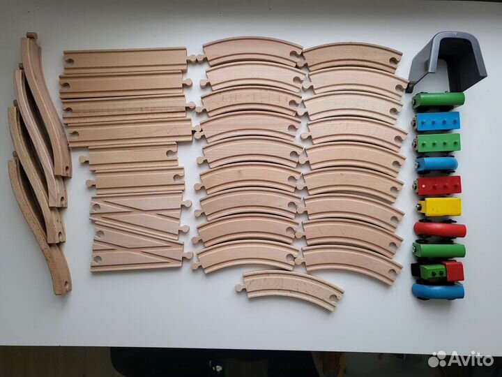 Деревянная железная дорога IKEA с поездами бронь