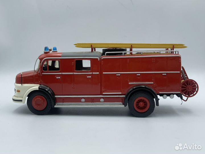Mercedes-Benz - LF 338 Fire Engine