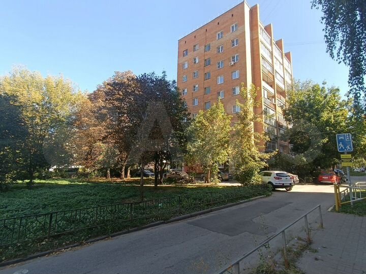 2-к. квартира, 42 м², 9/10 эт.