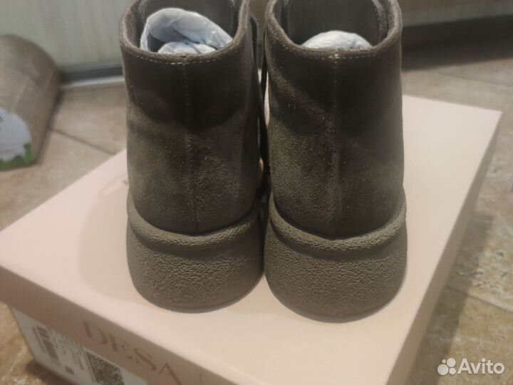 Ботинки женские 38 демисезонные Desa